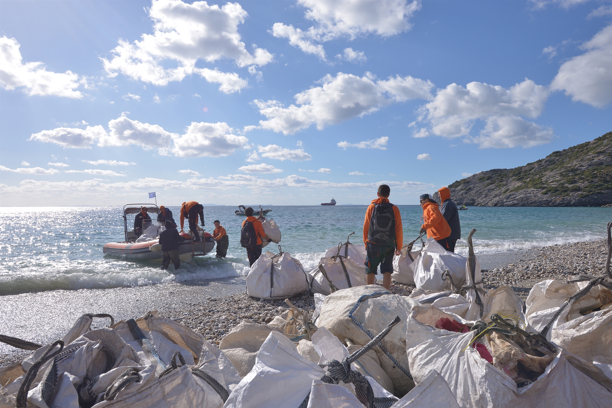 Καθαρές θάλασσες: Ένας «Τυφώνας» που απομακρύνει τα σκουπίδια-4