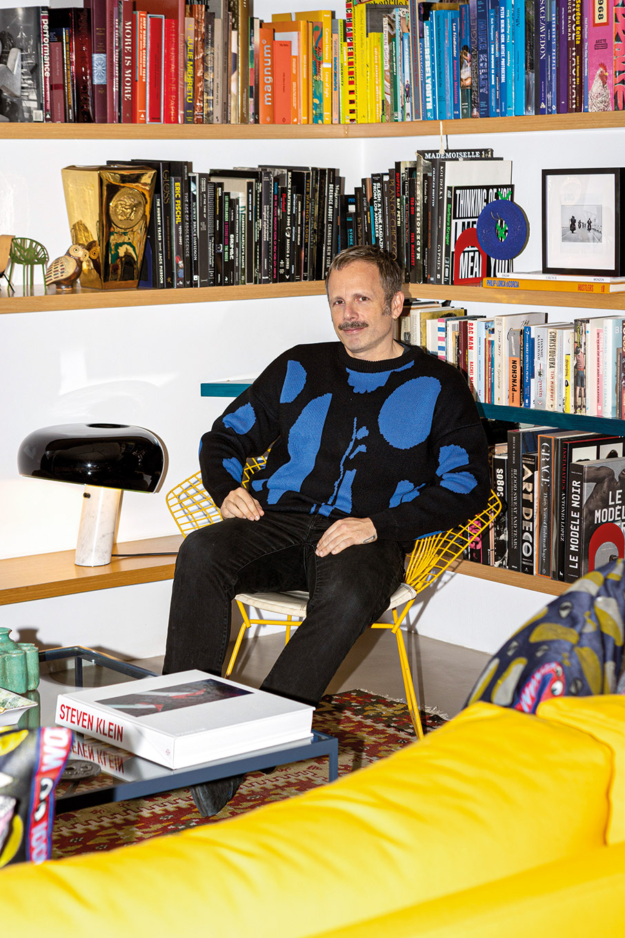 My Space: Πολύχρωμοι κόσμοι σε ένα ρετιρέ στα Άνω Πατήσια-1