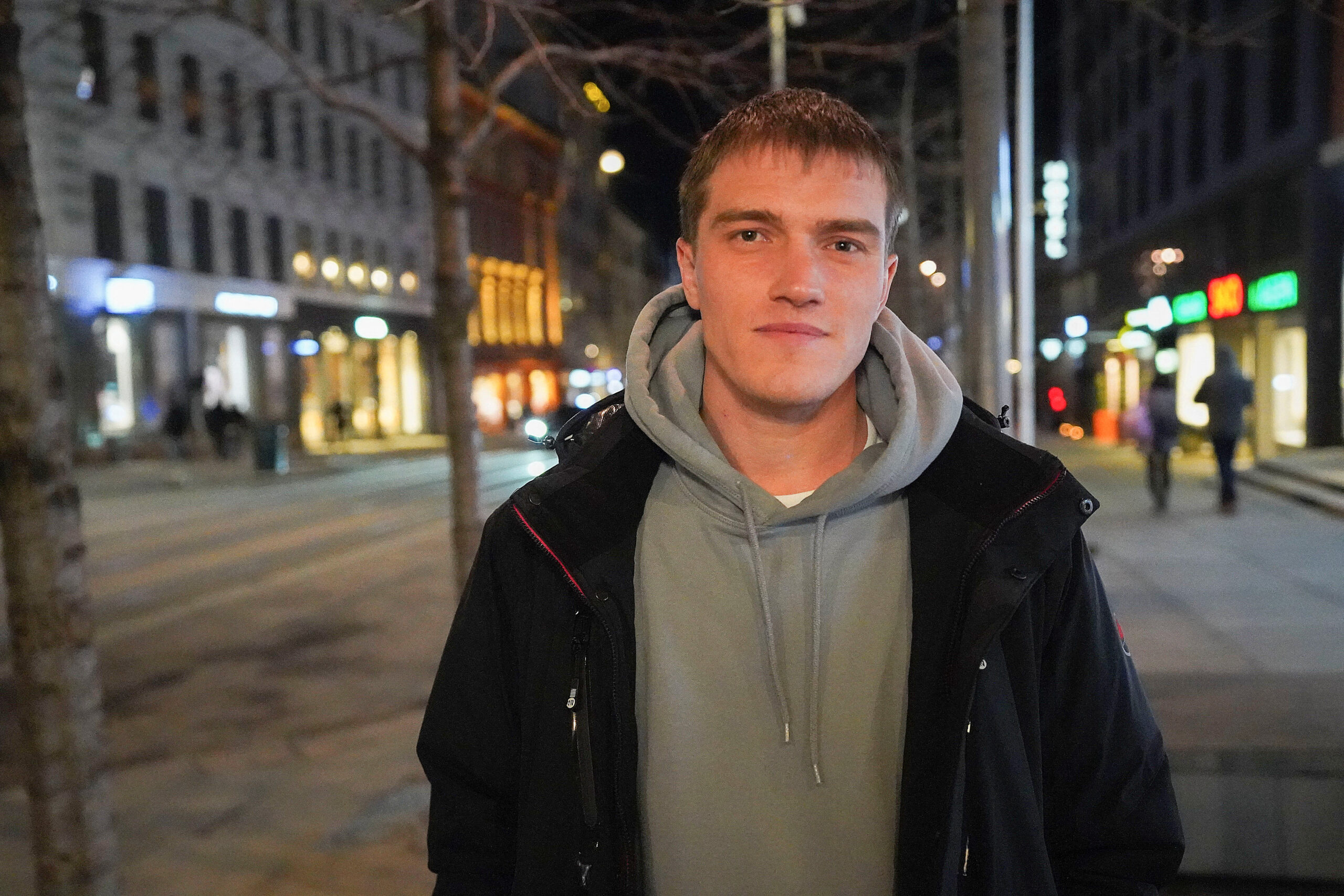 εσκαψε-μόνος-του-τον-λάκκο-όπου-θα-τον-562258579