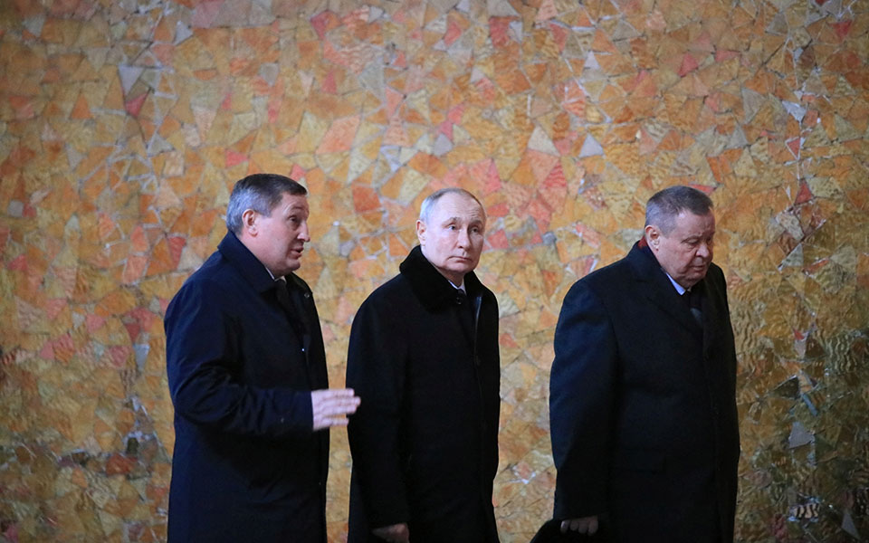 πούτιν-κατά-γερμανίας-και-δύσης-για-τα-562259191