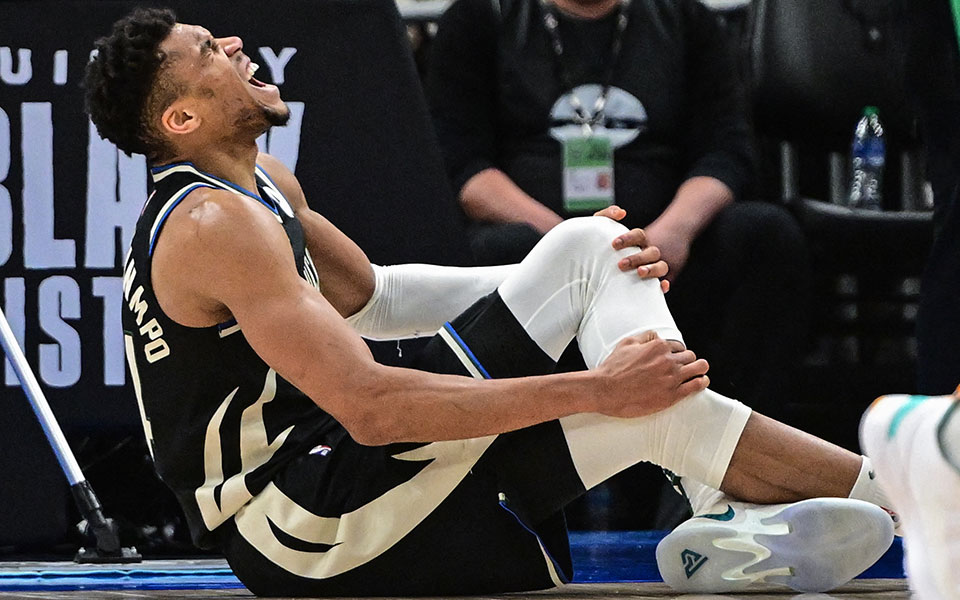 nέα-νίκη-των-μπακς-πάγωσε-το-γήπεδο-562279468