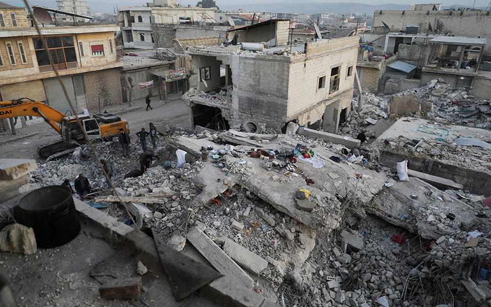 συρία-ανθρωπιστική-βοήθεια-στέλνει-η-562282144