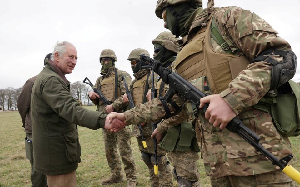 βασιλιάς-κάρολος-επισκέφθηκε-τους-ου-562288294