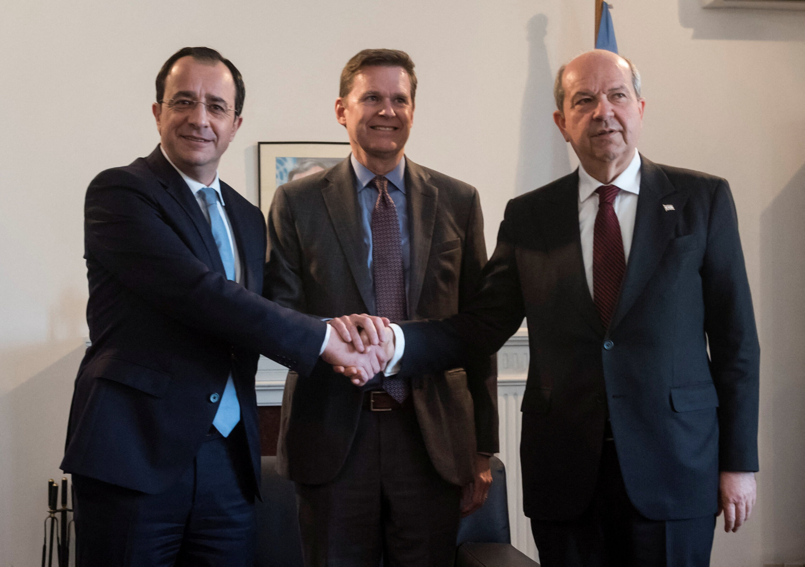 σε-καλό-κλίμα-η-πρώτη-συνάντηση-χρισ-562293481