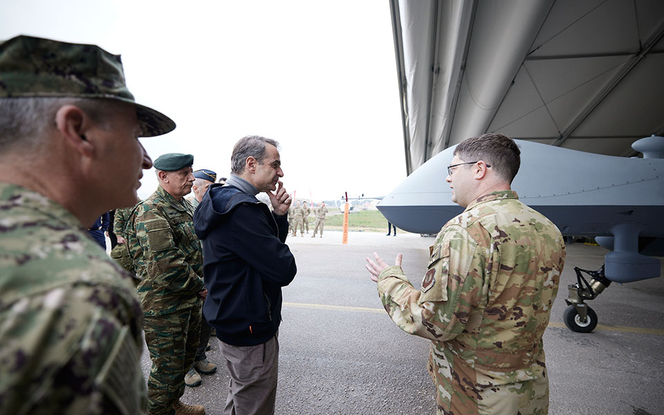 στη-λάρισα-ο-κυρ-μητσοτάκης-επισκέφ-562296070