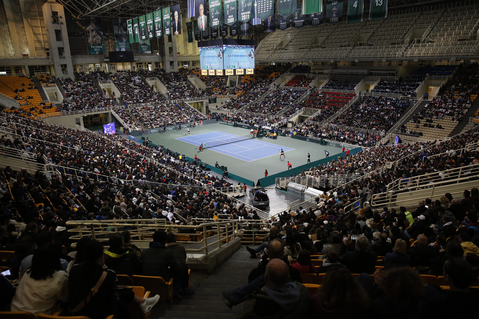 Davis Cup: Πρώτη νίκη για τον Τσιτσιπά μπροστά σε πάνω από 10.000 κόσμο-1