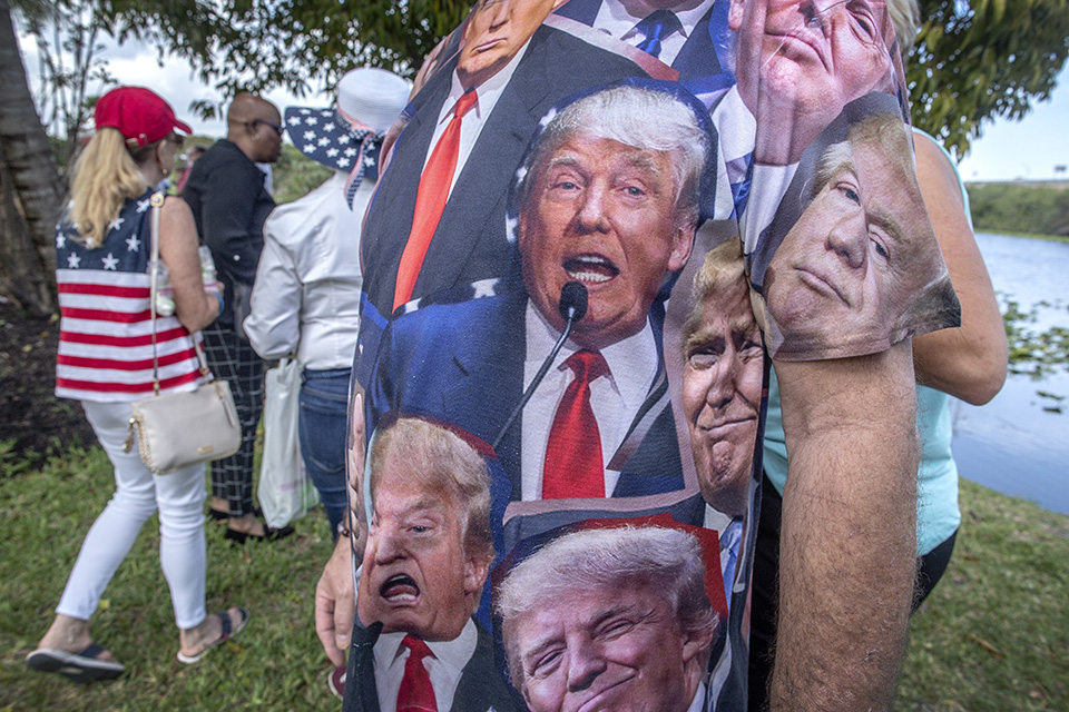 τραμπ-562290517