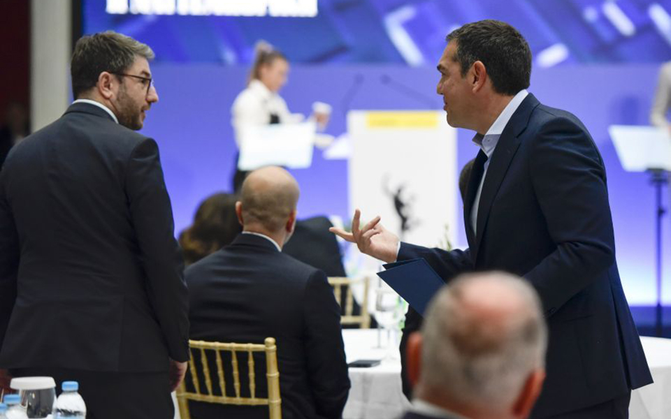 ανδρουλάκης-κατά-τσίπρα-η-παράσταση-562263328