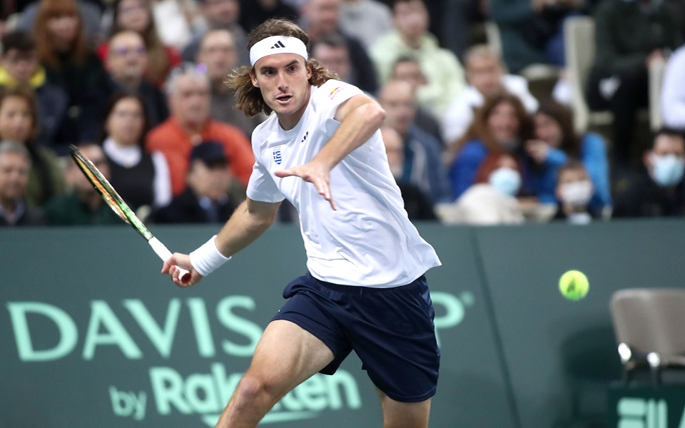 davis-cup-πρώτη-νίκη-για-τον-τσιτσιπά-μπροστά-562263445