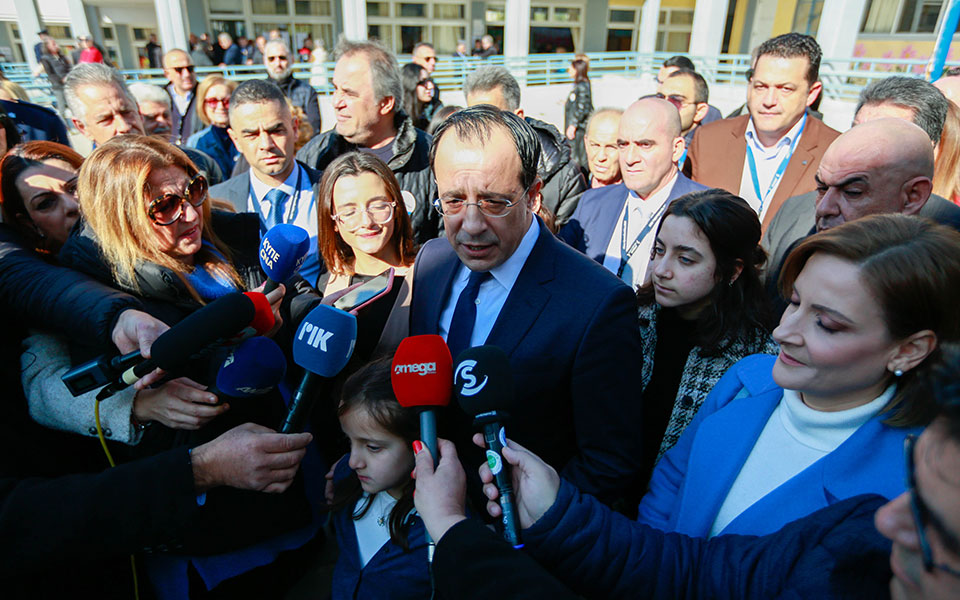 άρθρο-του-κ-υφαντή-στην-κ-η-επόμενη-η-562277740