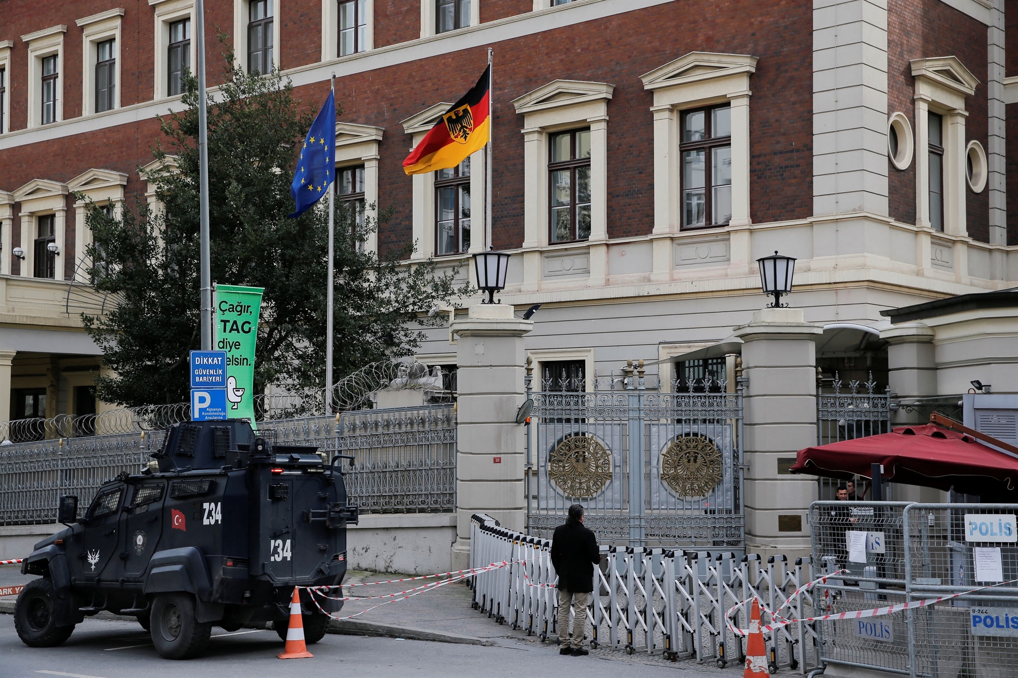 για-ψυχολογικό-πόλεμο-κατηγορεί-τη-δύ-562259734