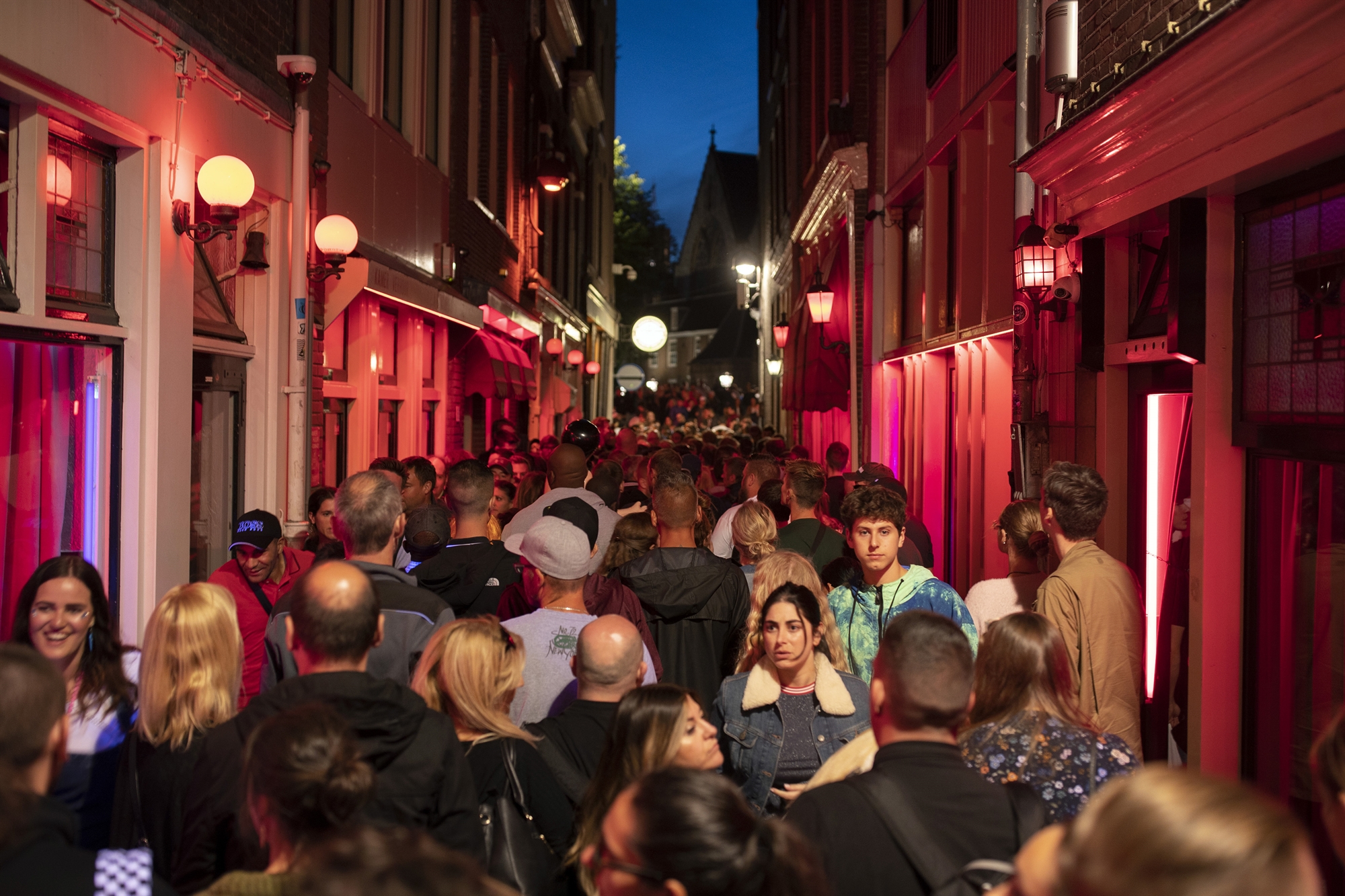 άμστερνταμ-τέλος-η-κατανάλωση-κάνναβ-562272754