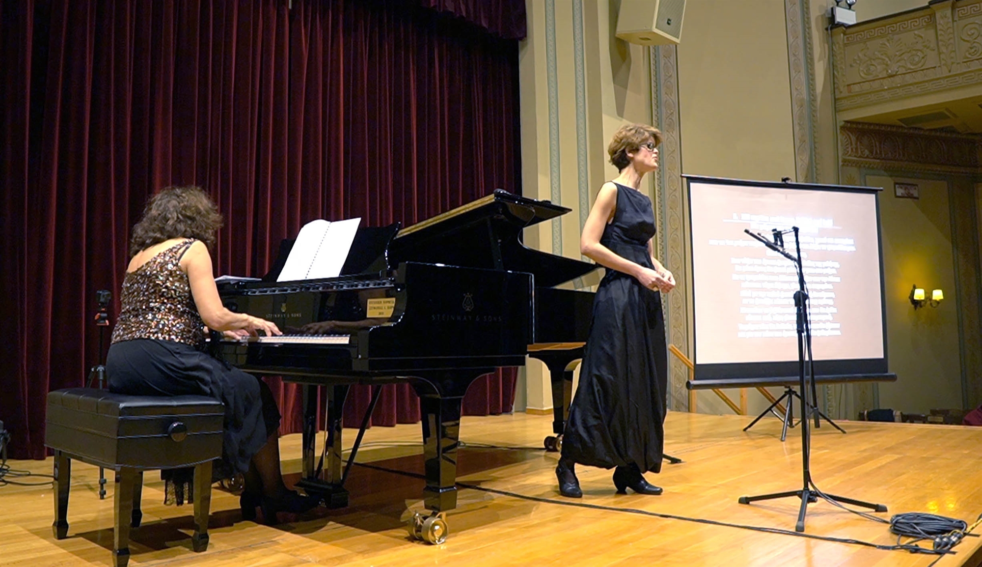 μια-βραδιά-με-τραγούδια-του-ρόμπερτ-σο-562263118