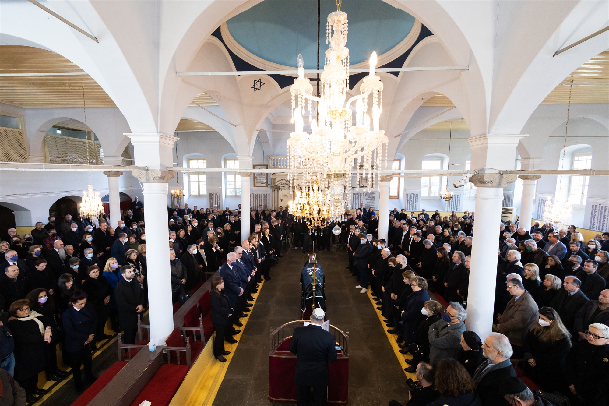 σε-κλίμα-βαθιάς-συντριβής-το-ύστατο-χα-562288657