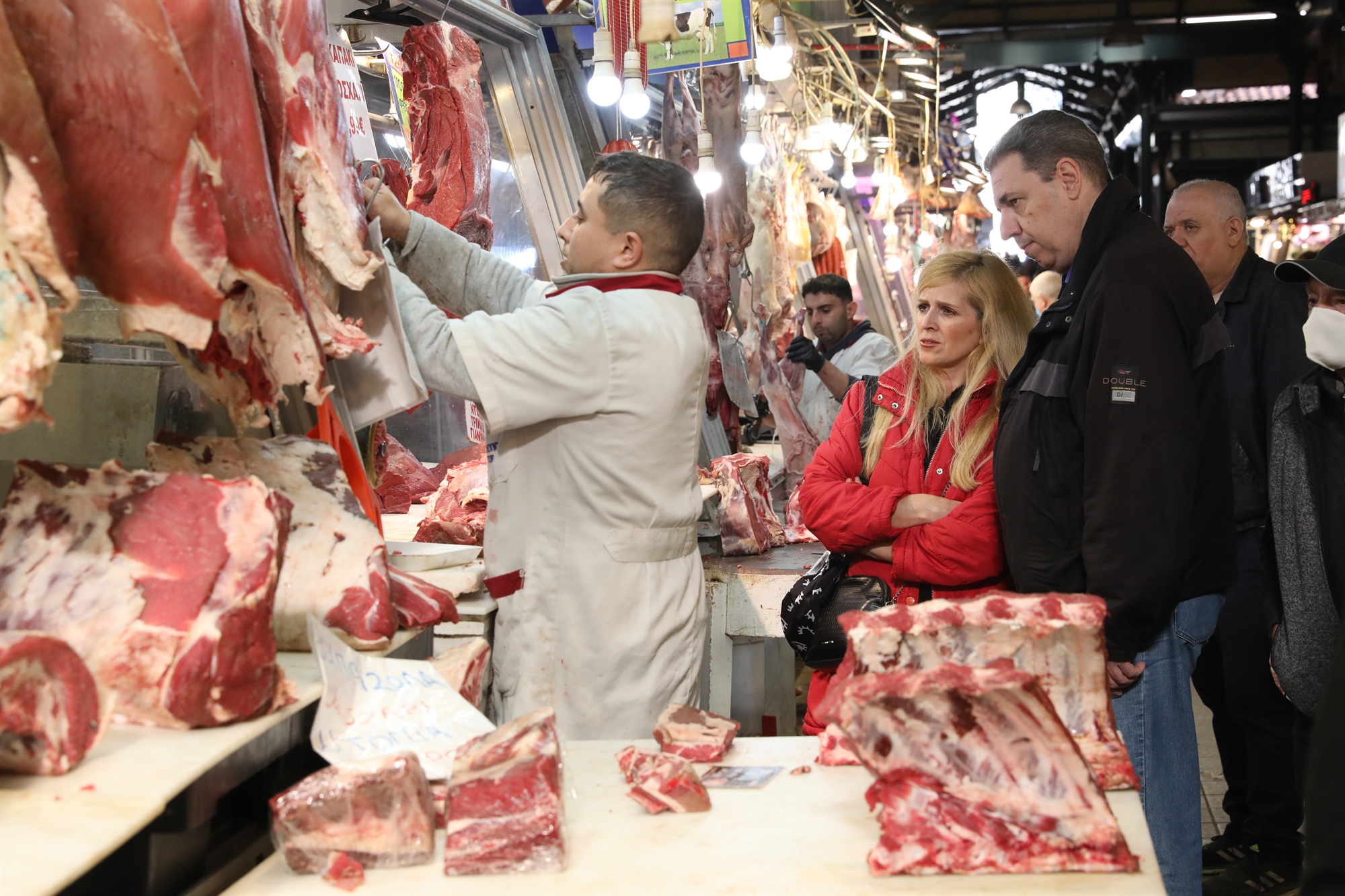 οι-ανάγκες-σε-κρέας-και-αυγά-καλύπτοντ-562283215