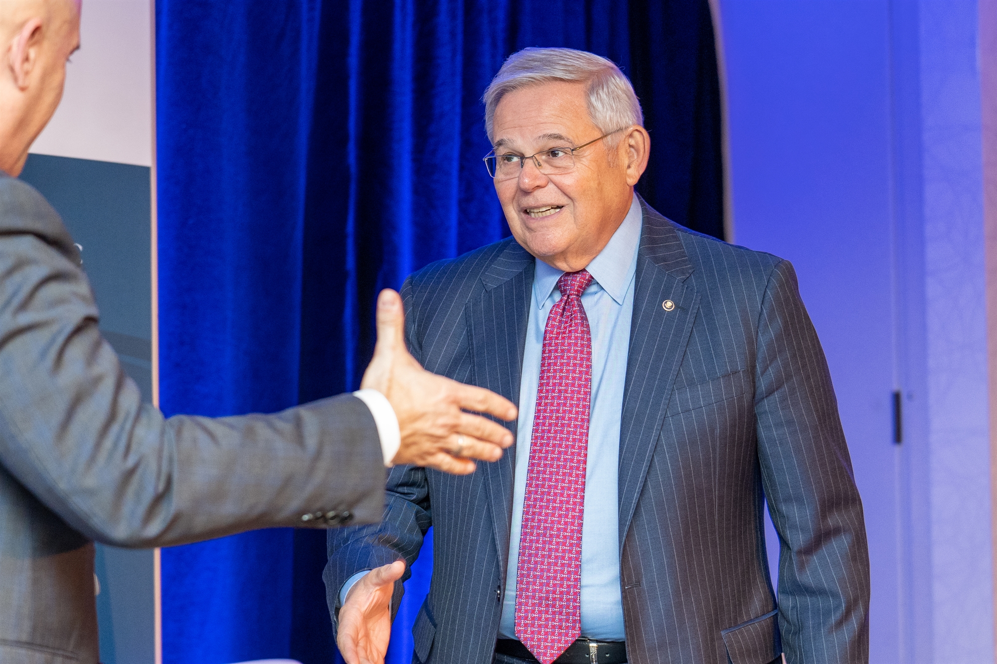 το-φόρουμ-που-έδειξε-την-άνοιξη-της-ο-562273747