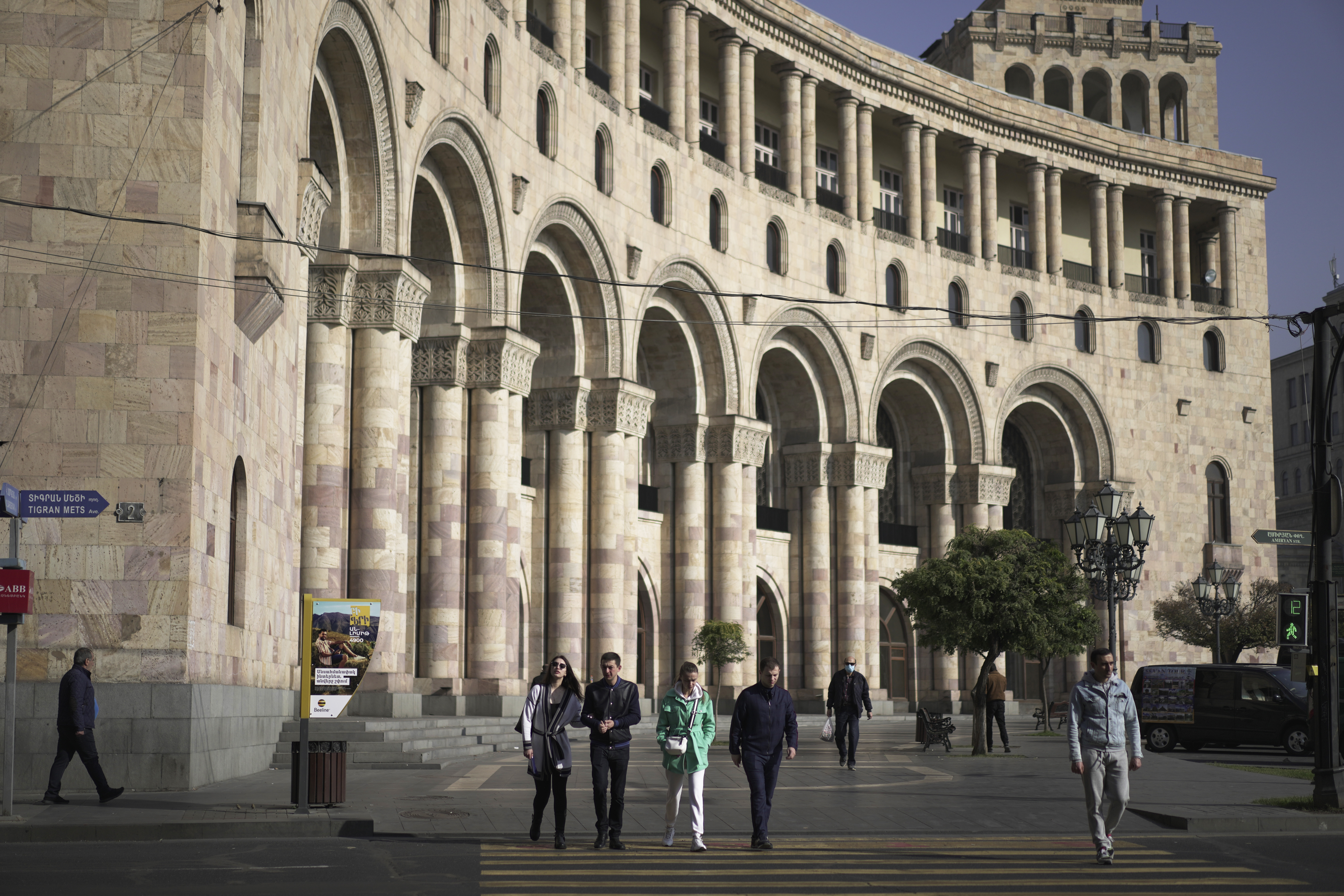 Η ιστορική έξοδος των Ρώσων από την πατρίδα τους-4