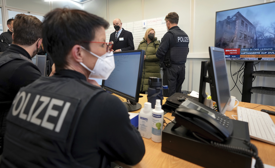 γερμανία-έρευνες-των-εισαγγελικών-αρ-562271071