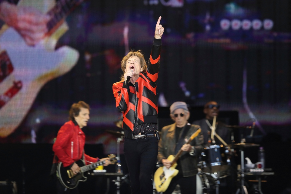 Τι κάνουν οι Rolling Stones, ο Πολ Μακάρτνεϊ και ο Ringo Starr στο ίδιο δωμάτιο;-2