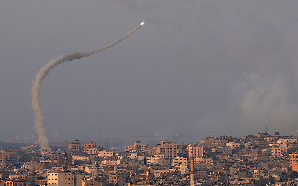 ισραήλ-ο-στρατός-αναχαίτισε-ρουκέτα-π-562275076