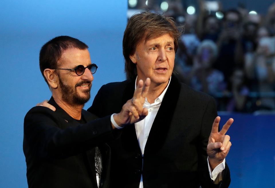 Τι κάνουν οι Rolling Stones, ο Πολ Μακάρτνεϊ και ο Ringo Starr στο ίδιο δωμάτιο;-1