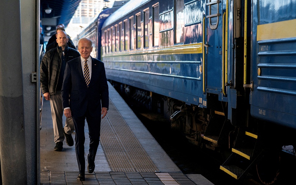 πόλεμος-στην-ουκρανία-εκδήλωση-τιμής-562296013