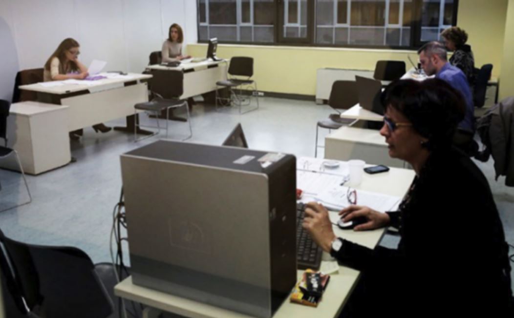 τηλεργασία-στο-δημόσιο-καθιερώνεται-562260814