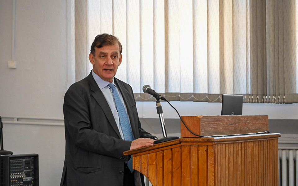 Συμφωνία ανάμεσα στον Δήμο Αθηναίων και το ΕΚΠΑ για τα σχολεία του Μαρασλείου -2