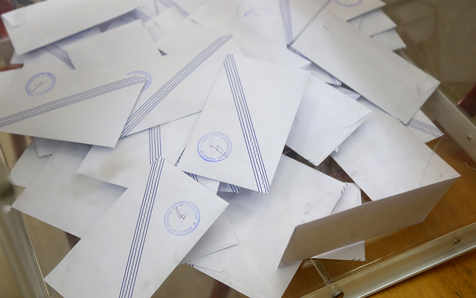 δημοσκόπηση-alco-στις-7-μονάδες-η-διαφορά-ν-562288435