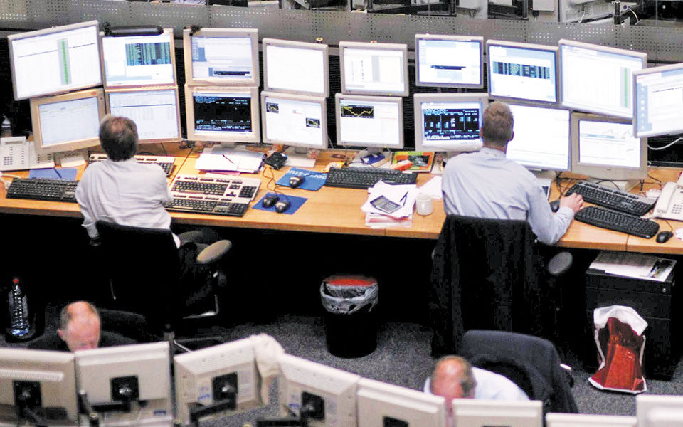 άνοδος-μετοχών-ενώ-κλείνουν-οι-στρόφι-562274638