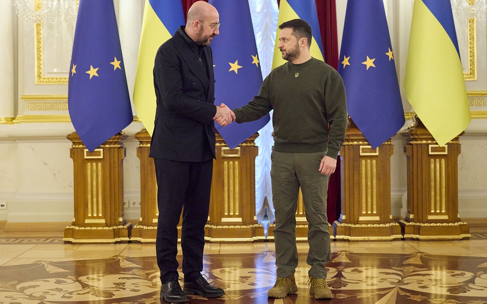 ουκρανία-ταχεία-οικονομική-σύνδεση-α-562258885