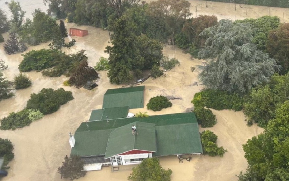 νέα-ζηλανδία-ο-κυκλώνας-γκαμπριέλ-στο-562279363