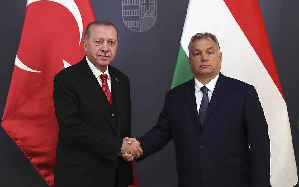 η-ουγγαρία-στηρίζει-τον-ερντογάν-για-τ-562257418