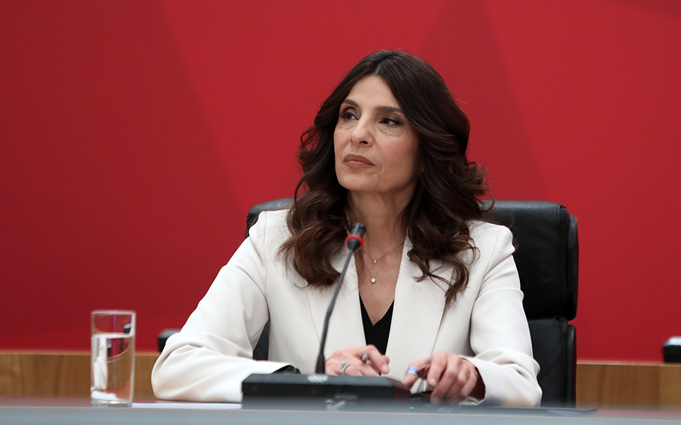 τσαπανίδου-οι-προεκλογικές-παροχές-τ-562276417