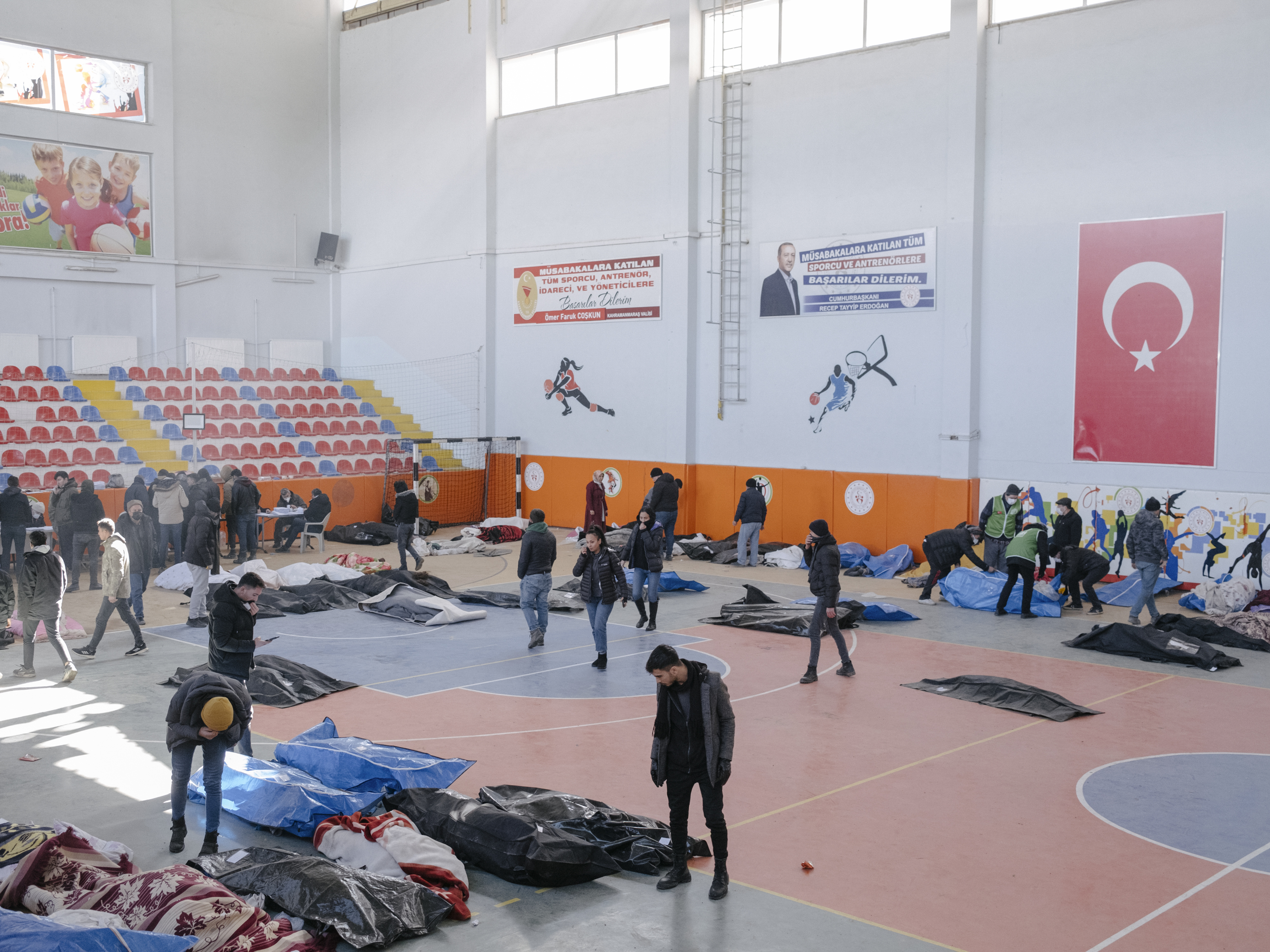 Τουρκία – Σεισμός: Τα βιαστικά «αντίο» στους χιλιάδες νεκρούς-2