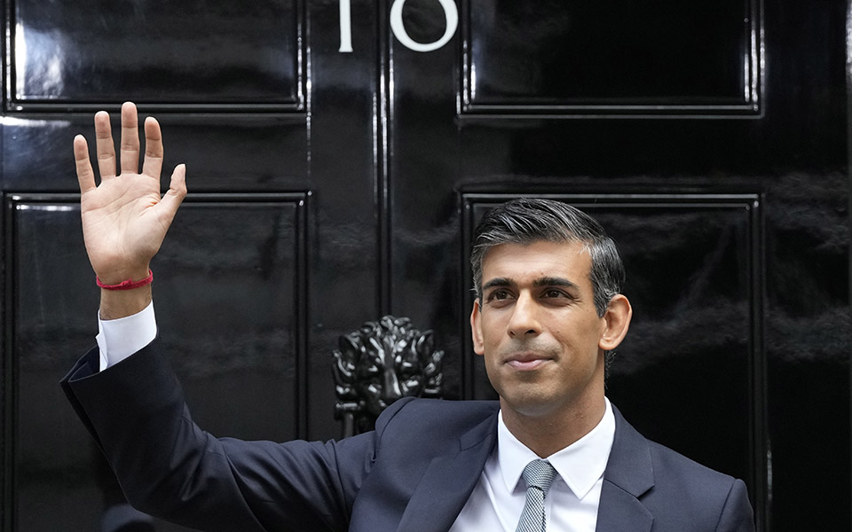 βρετανία-μίνι-ανασχηματισμός-της-κυβ-562266679