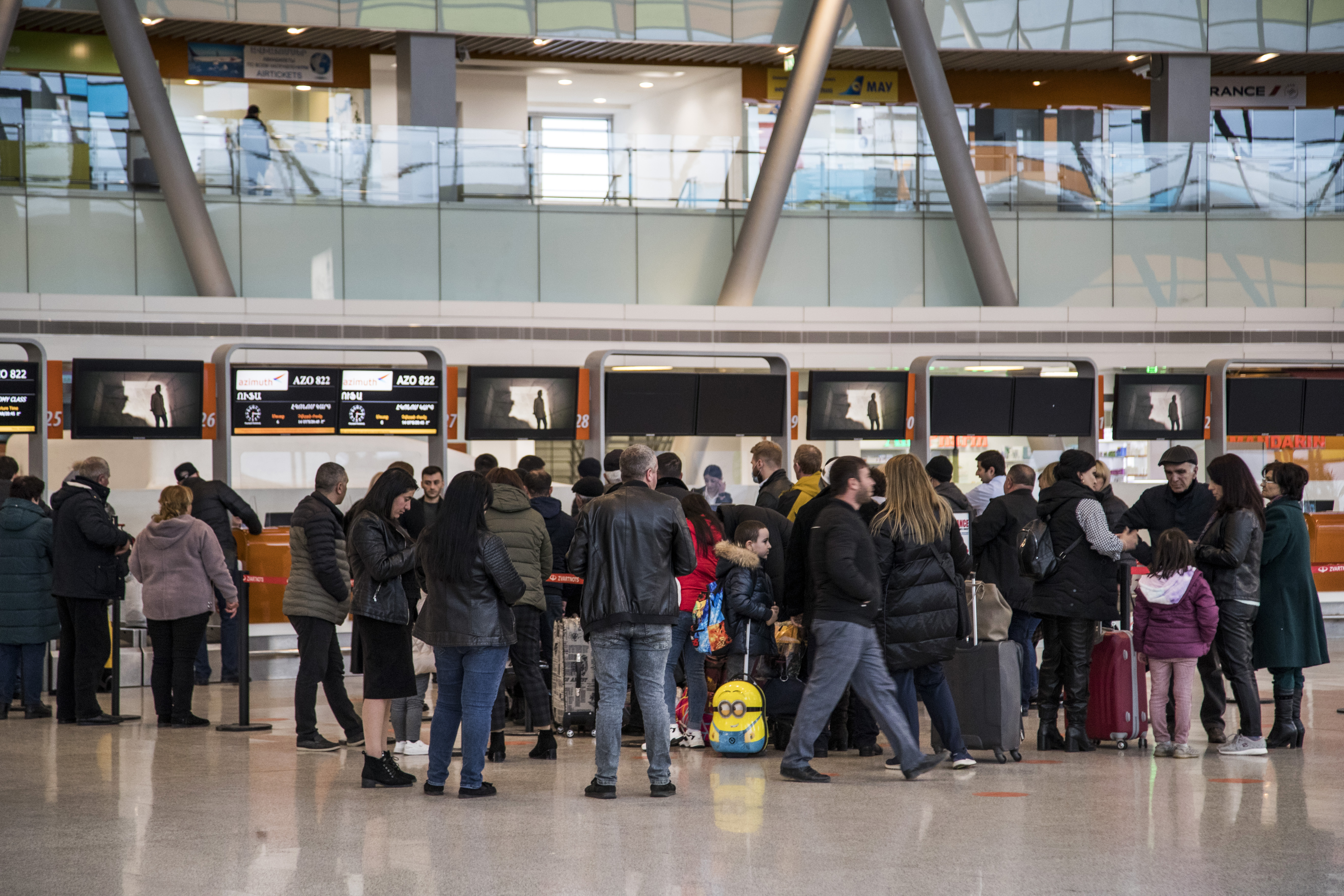 Η ιστορική έξοδος των Ρώσων από την πατρίδα τους-1