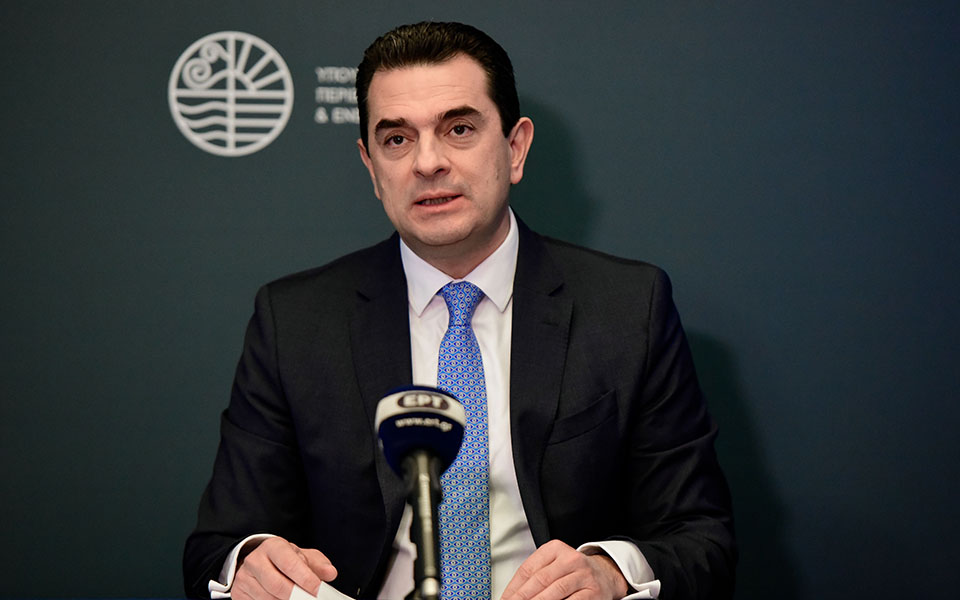 σκρέκας-επιπλέον-54-000-δικαιούχοι-στο-πρό-562284067