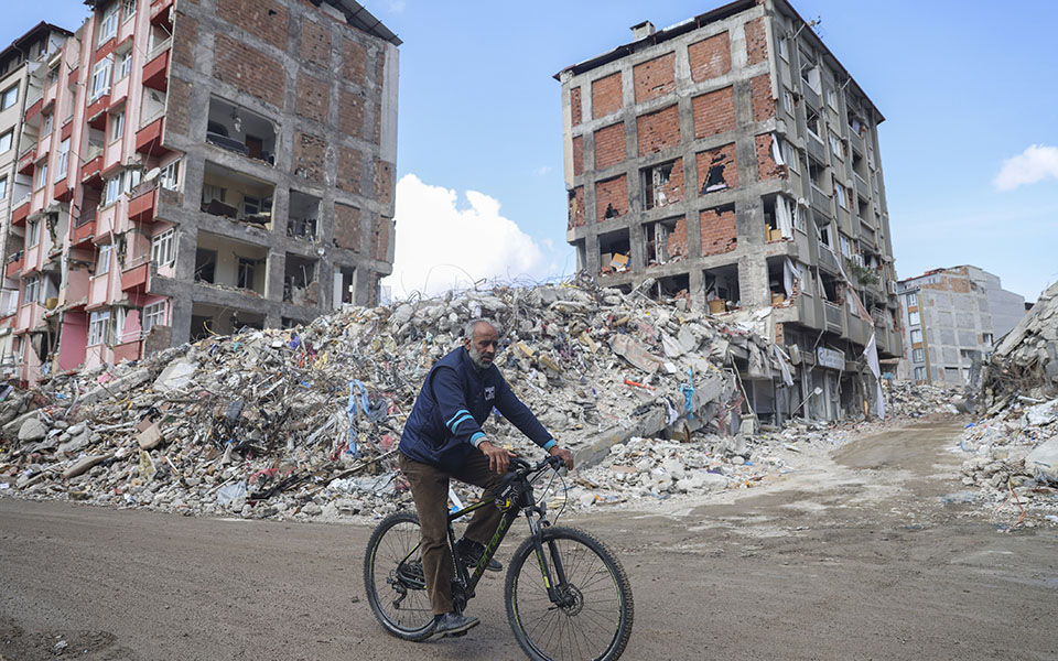 συρία-δύο-νεκροί-από-χολέρα-μετά-τους-φ-562298977