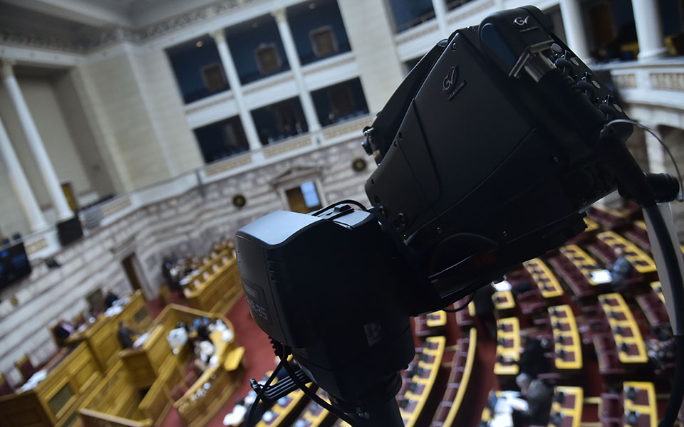 συριζα-παρών-στην-τροπολογία-της-κυ-562268992