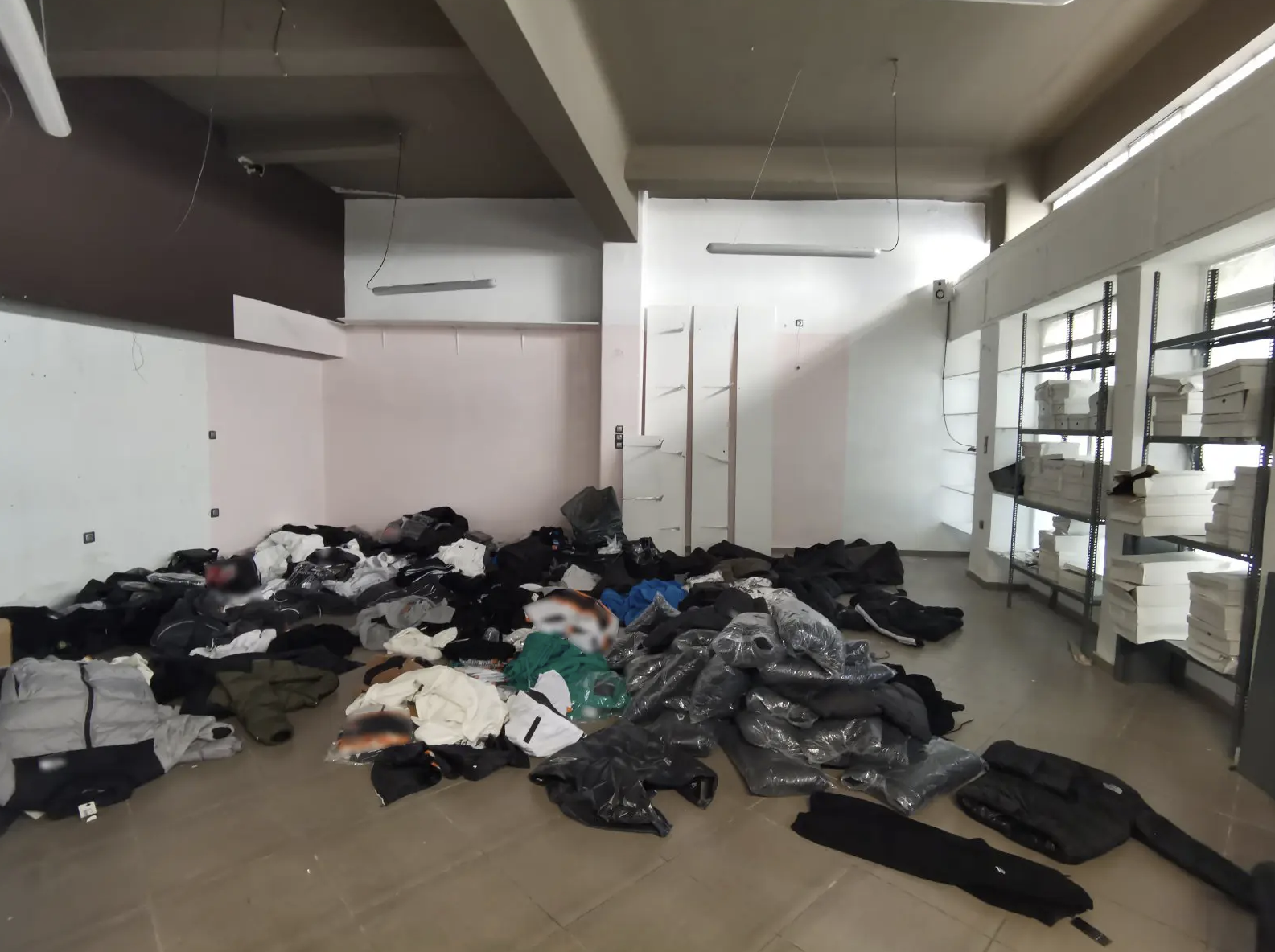 ΕΛΑΣ: Εξαρθρώθηκε κύκλωμα που διακινούσε προϊόντα «μαϊμού» μέσω social media-1