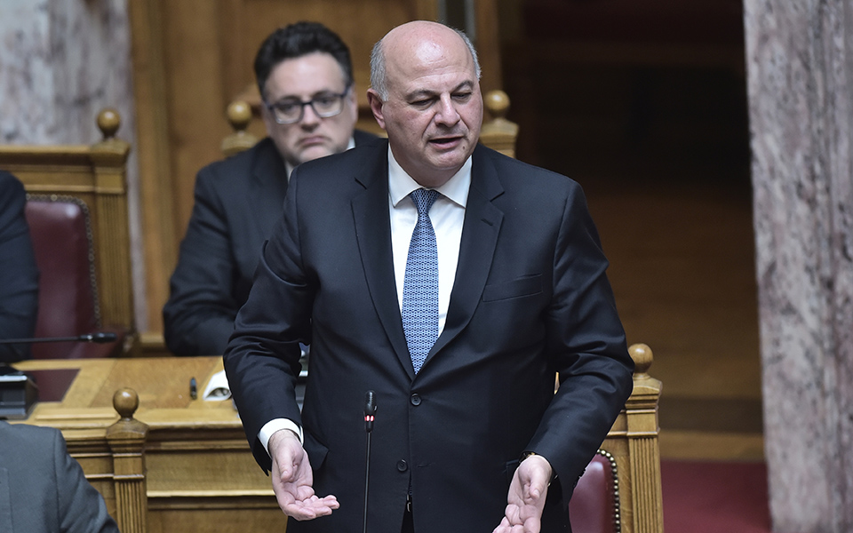 τσιάρας-με-νόμο-του-συριζα-καταργήθηκ-562290538