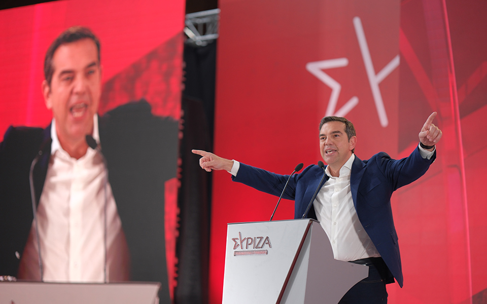 τσίπρας-η-απάντηση-του-λαού-θα-είναι-η-562262140