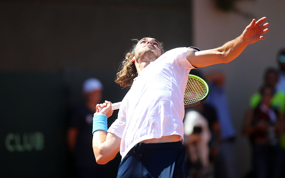 τσιτσιπάς-πρόκριση-στην-επόμενη-φάση-562278655