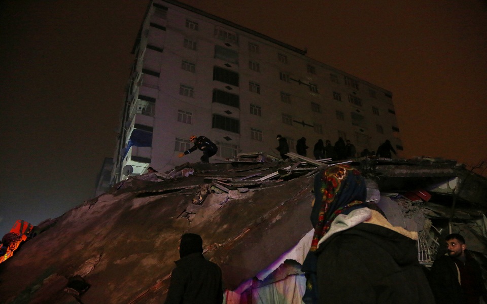 Τουρκία-Συρία: Εκατοντάδες νεκροί από σεισμό 7,8 βαθμών στο Γκαζιάντεπ-4