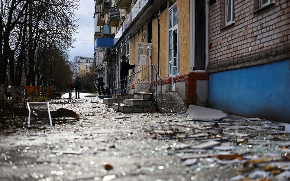 ουκρανία-τουλάχιστον-6-νεκροί-από-βομβ-562289992