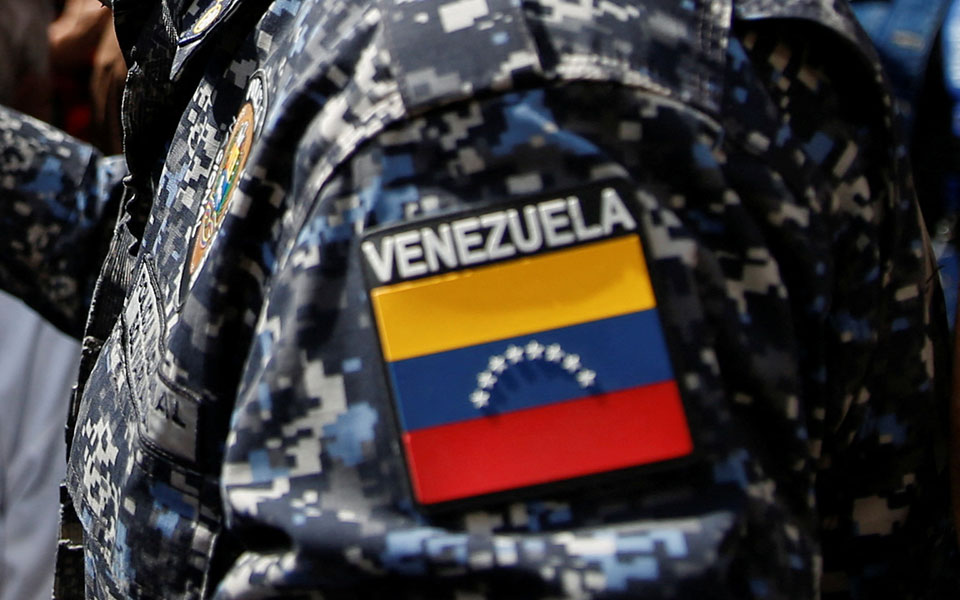 βενεζουέλα-η-αστυνομία-επικήρυξε-με-έ-562276783