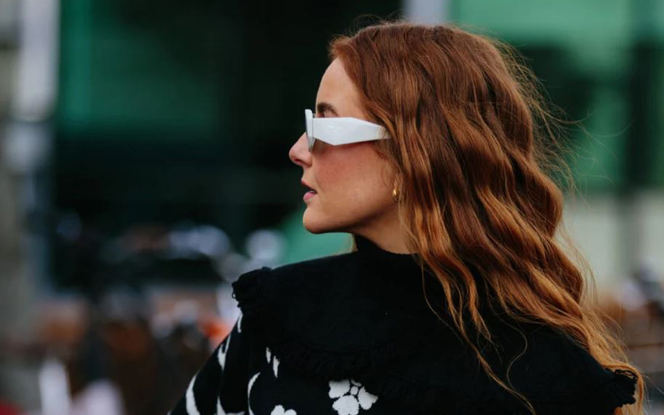 γιατί-δεν-πρέπει-να-λούζετε-τα-μαλλια-σ-562262131