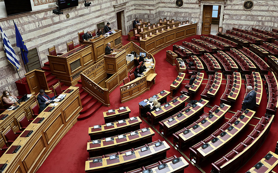 βουλή-ψηφίστηκε-το-νομοσχέδιο-για-τον-562290061