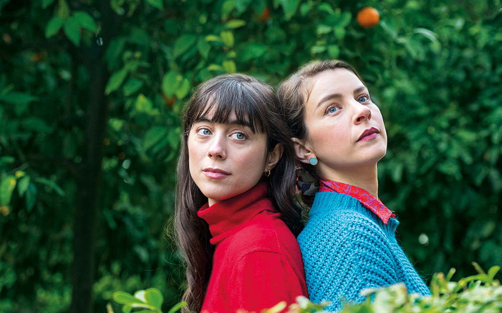 νάνσυ-μπούκλη-και-τζωρτζίνα-λιώση-εί-562279879